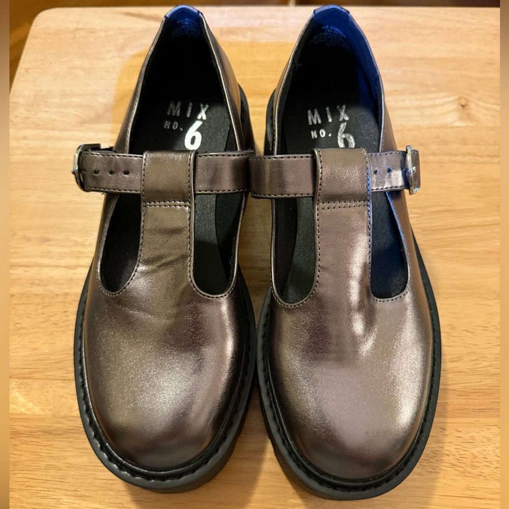 New - Mix No. 6 Metallic Brown T-Strap Casual Mary Janes